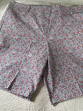 Floral Print Casual Shorts - Red, Navy & White